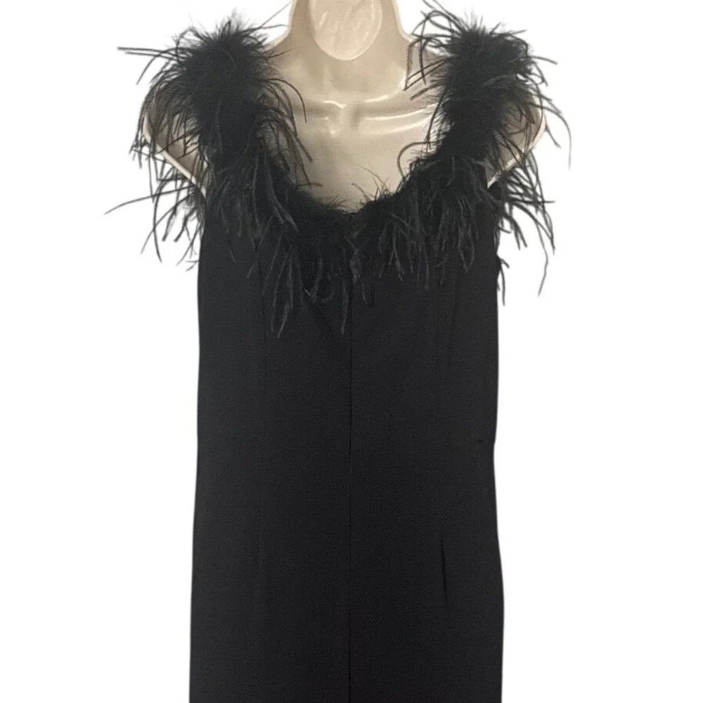 Alex Evenings Gianna Black Ostrich Feather Off The Shoulder Jersey Gown 12 NWT‎